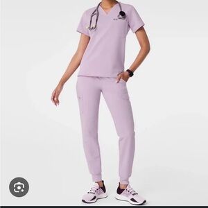 Figs scrub set in LAVENDAR HAZE (discontinued color)